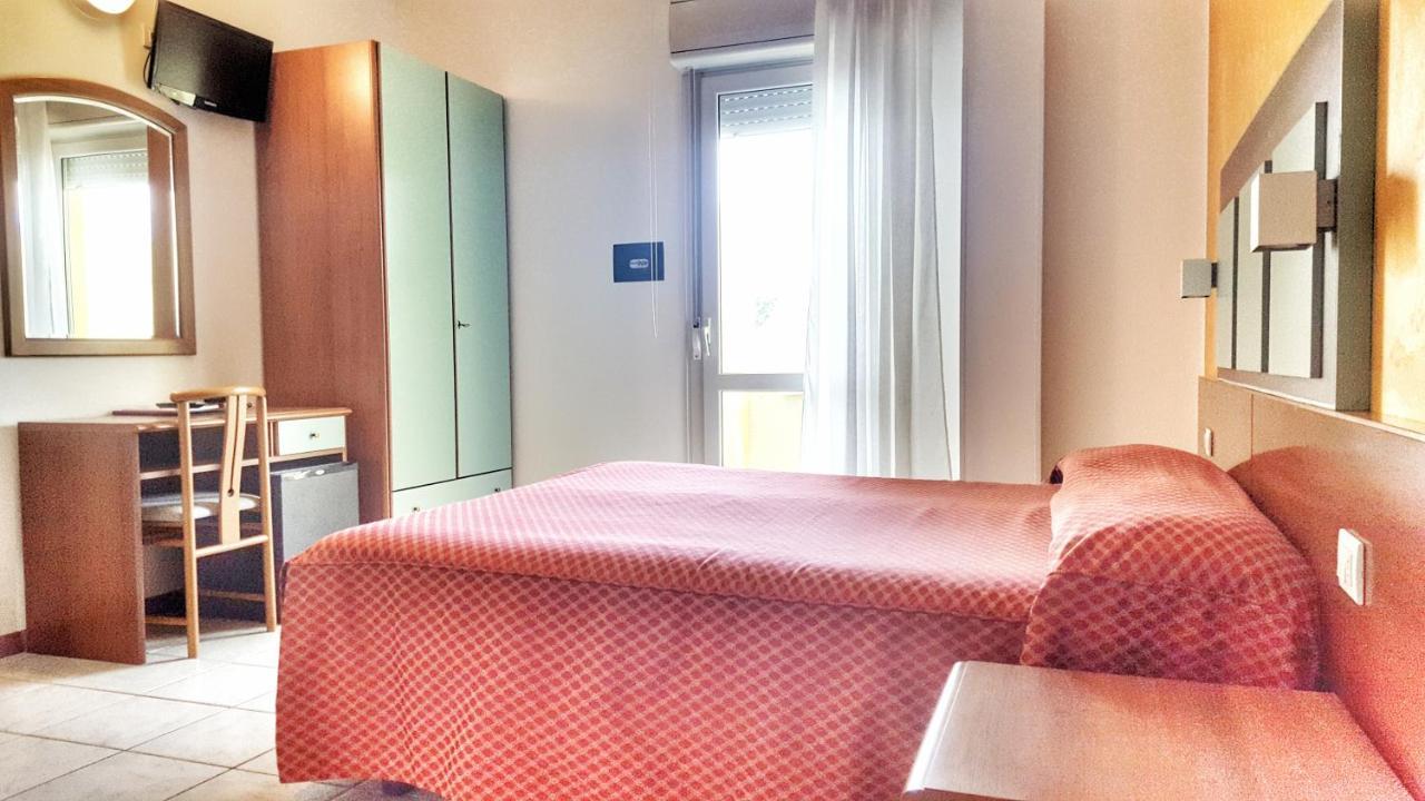 Hotel Alla Terrazza Бібіоне Екстер'єр фото