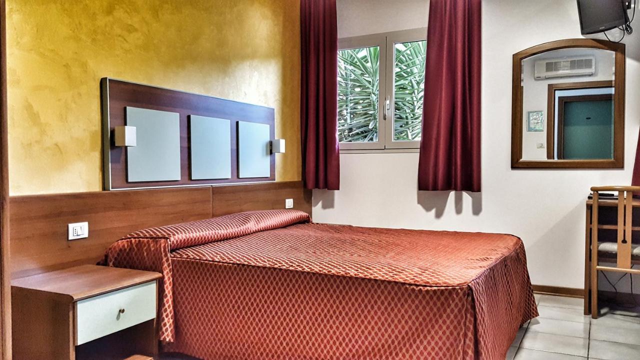 Hotel Alla Terrazza Бібіоне Екстер'єр фото