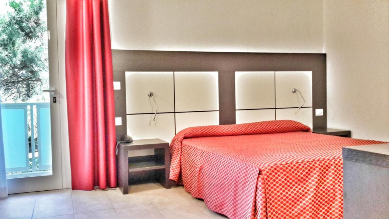 Hotel Alla Terrazza Бібіоне Екстер'єр фото